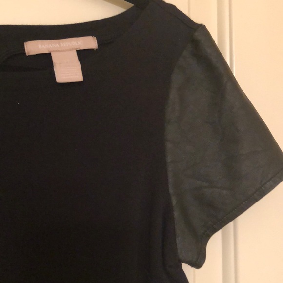 Black mixed media Tee. Cotton/faux leather - Picture 2 of 2